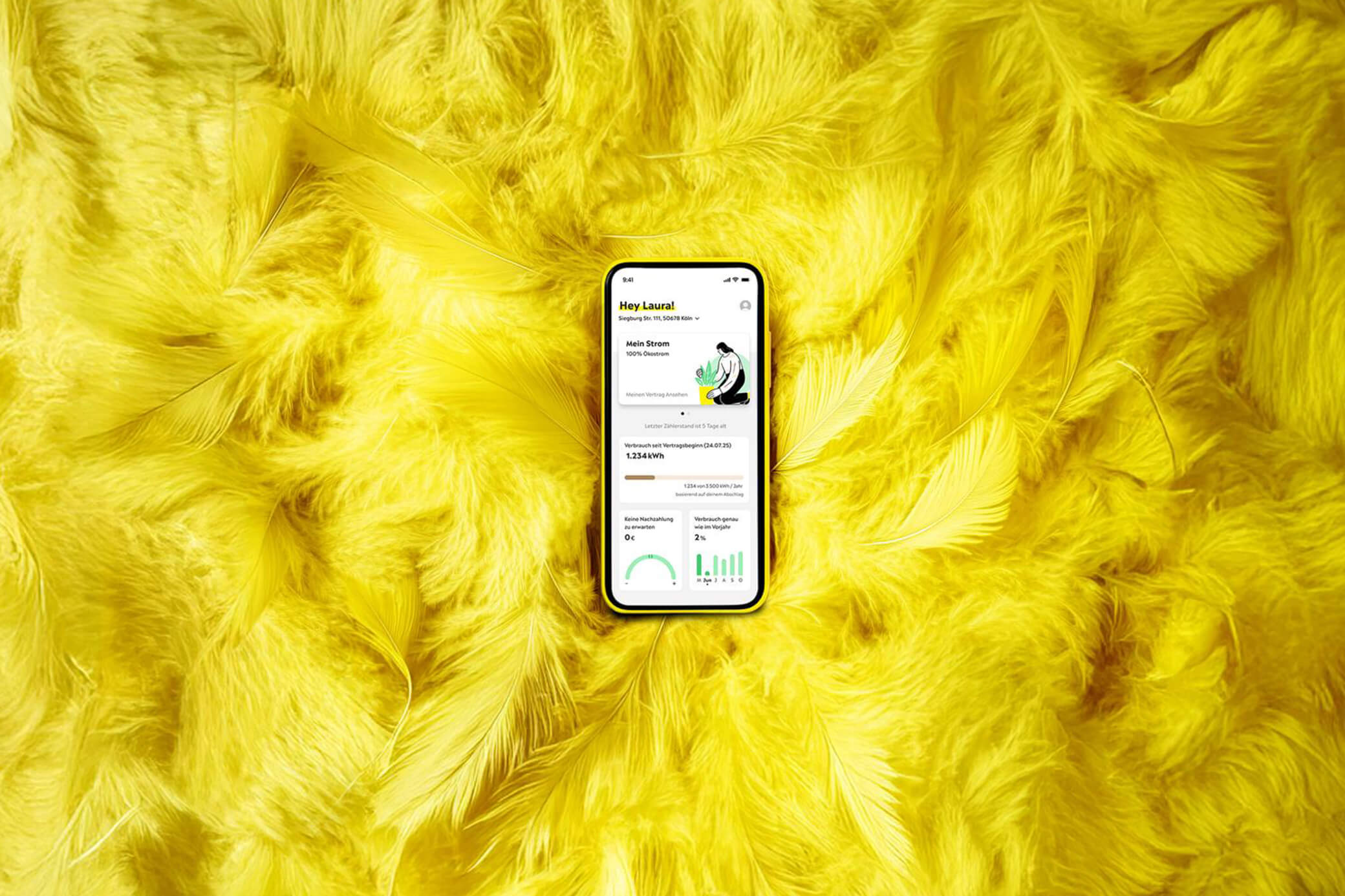 Bleib sauber mit grünem Strom von Yello Handy, das die Yello App mit dem Yello Mein Strom Tarif zeigt auf gelben Federn - KI generiert